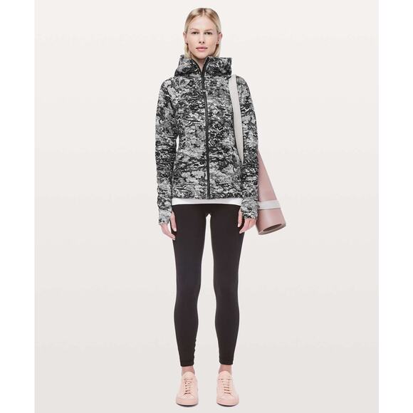 Rare Lululemon Scuba Hoodie Cotton Fleece
Masked Lace Starlight Black Size 2 - Picture 3 of 10